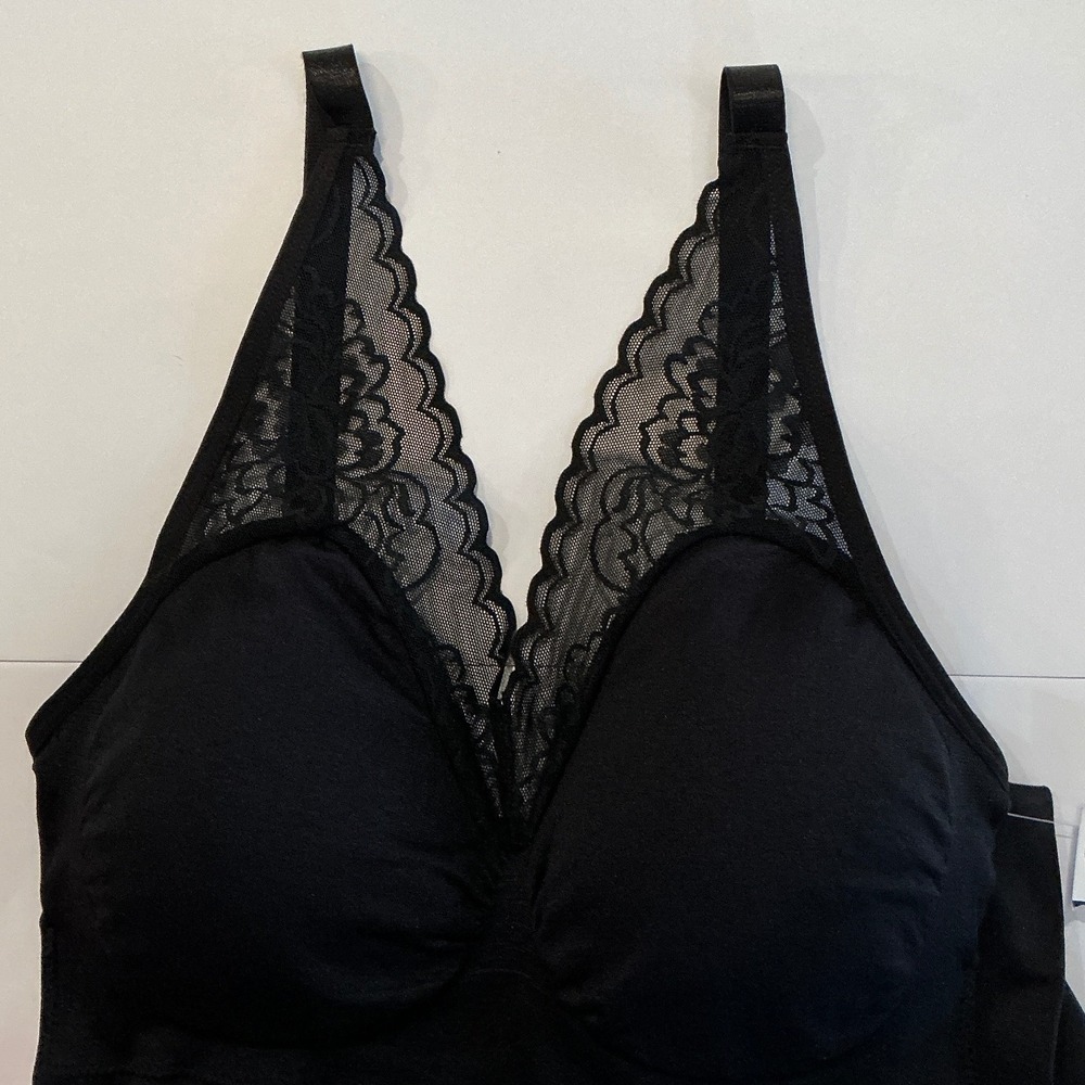 NWOT Rhonda Shear SM Shapewear Lace Seamless Bra Smoothing Cami Tank Black